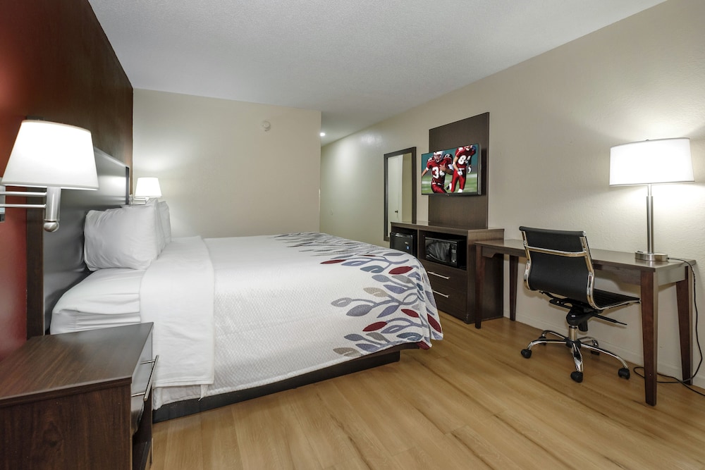 Red Roof Inn Hillsville 24/53