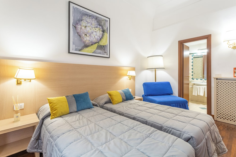 Hotel Medici 16/48