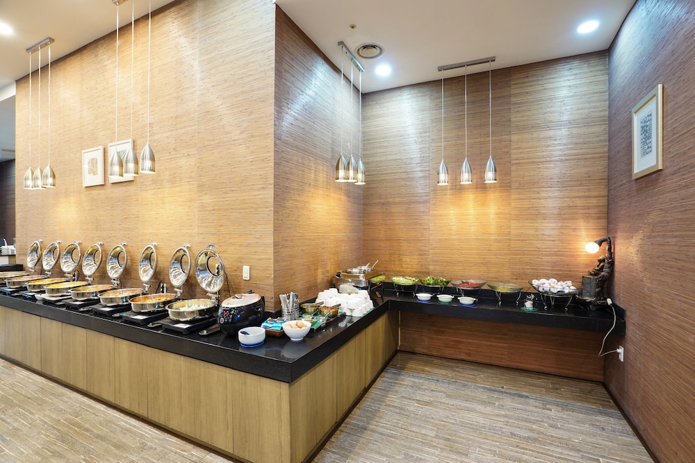 Gumi Century Hotel 32/50