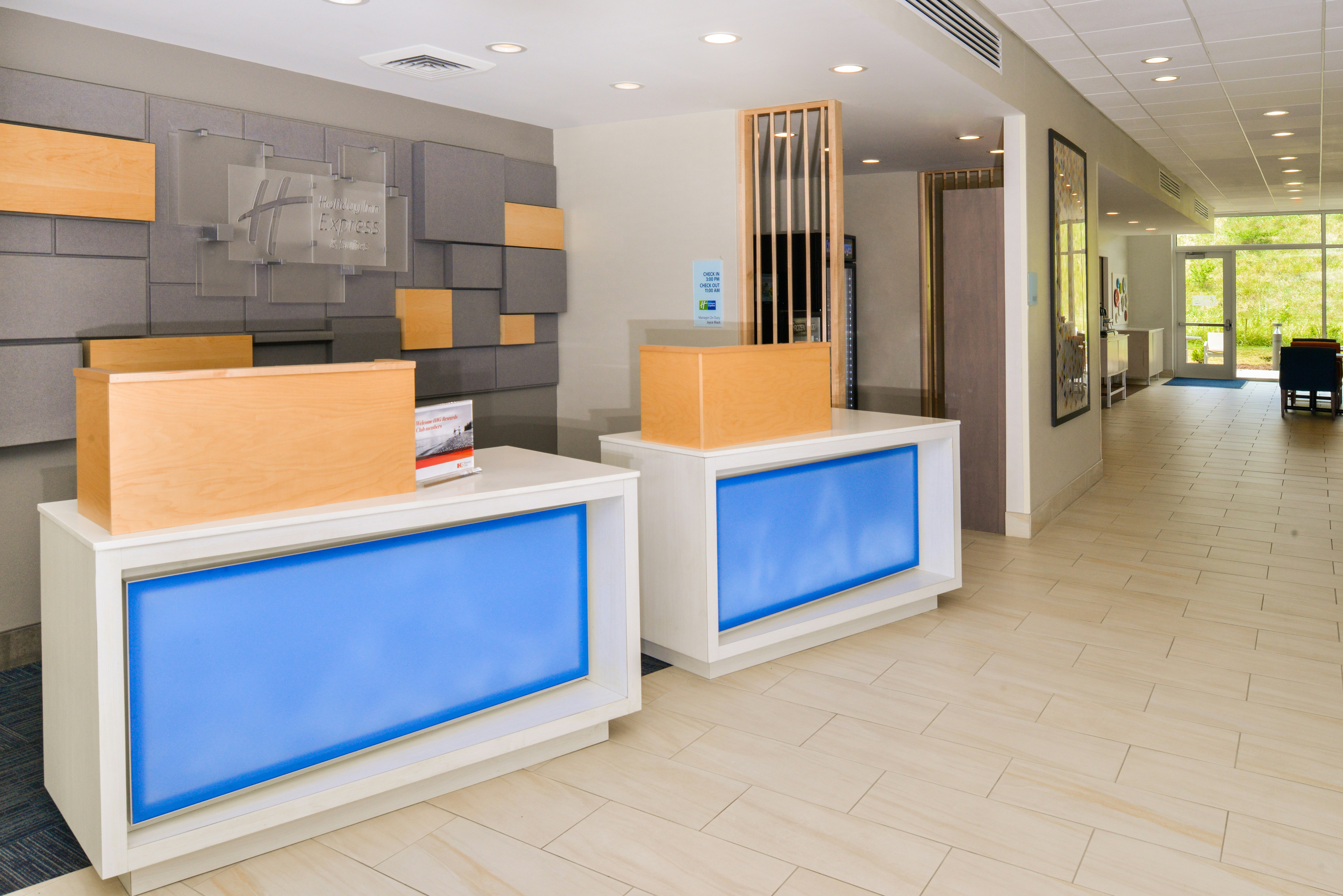 Holiday Inn Express And Suites Salem 2/45