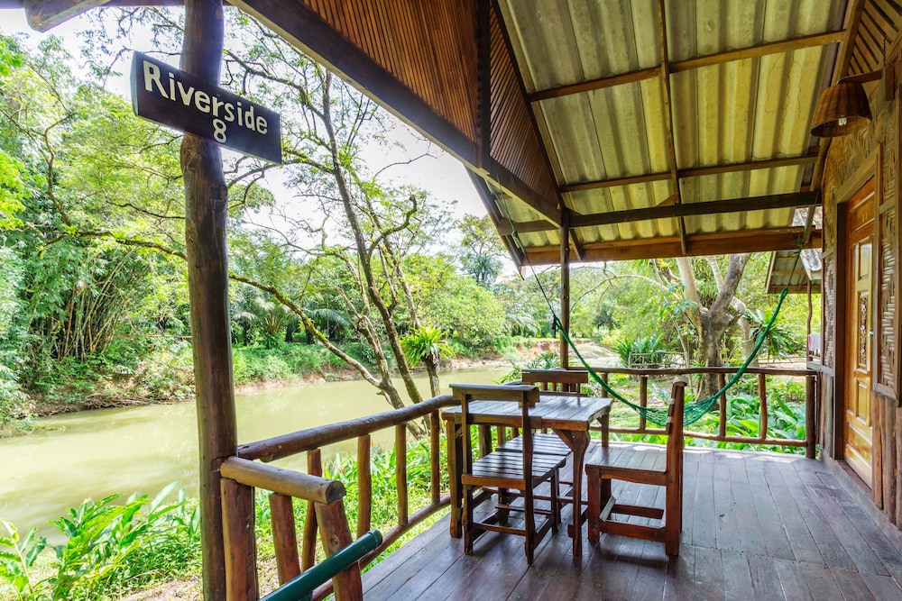 Khao Sok Riverside Cottages 24/50