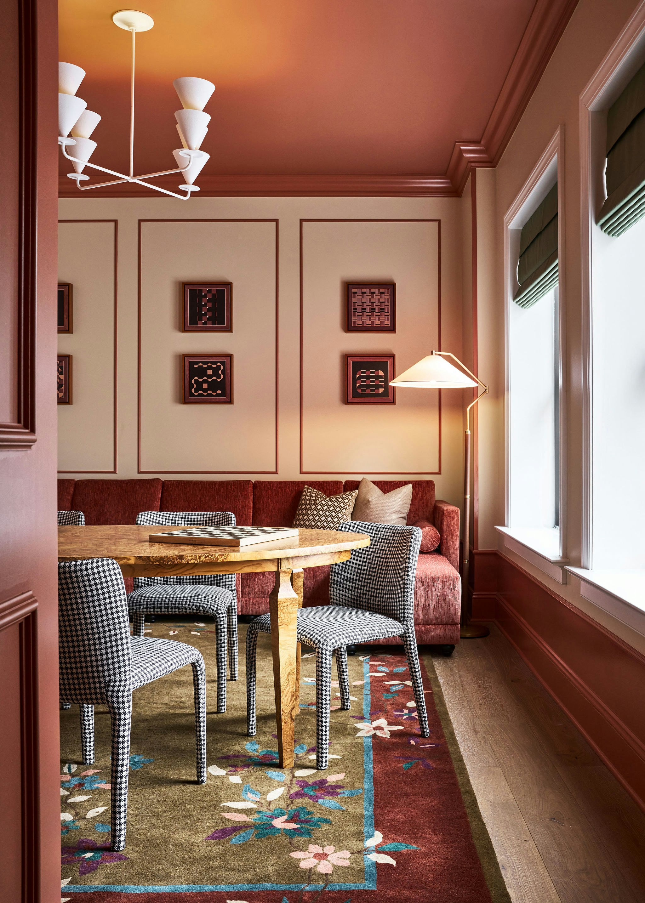 Fidelity Hotel 33/50