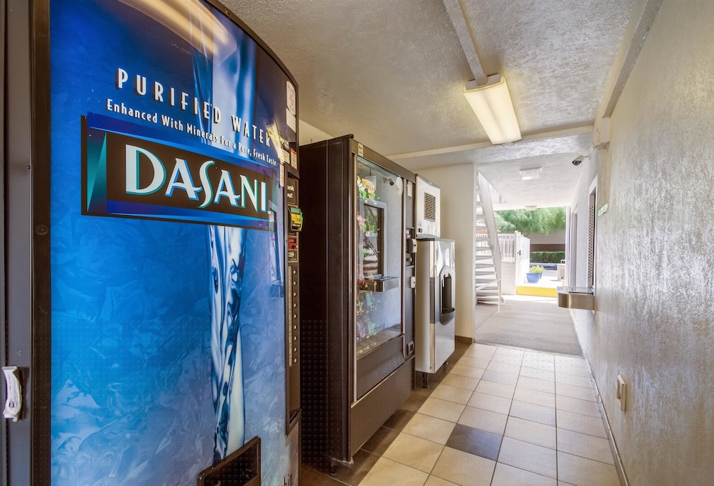 Motel6 Youngtown, AZ - Phoenix - Sun City 7/45