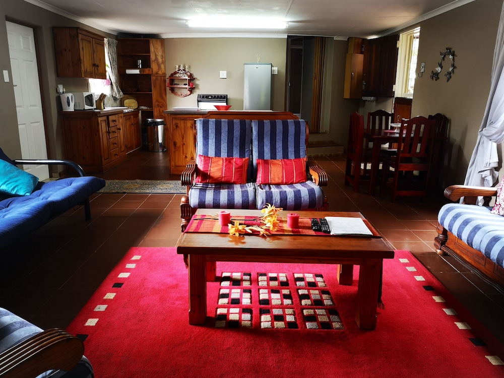 Dublin Guest Lodge 24/50