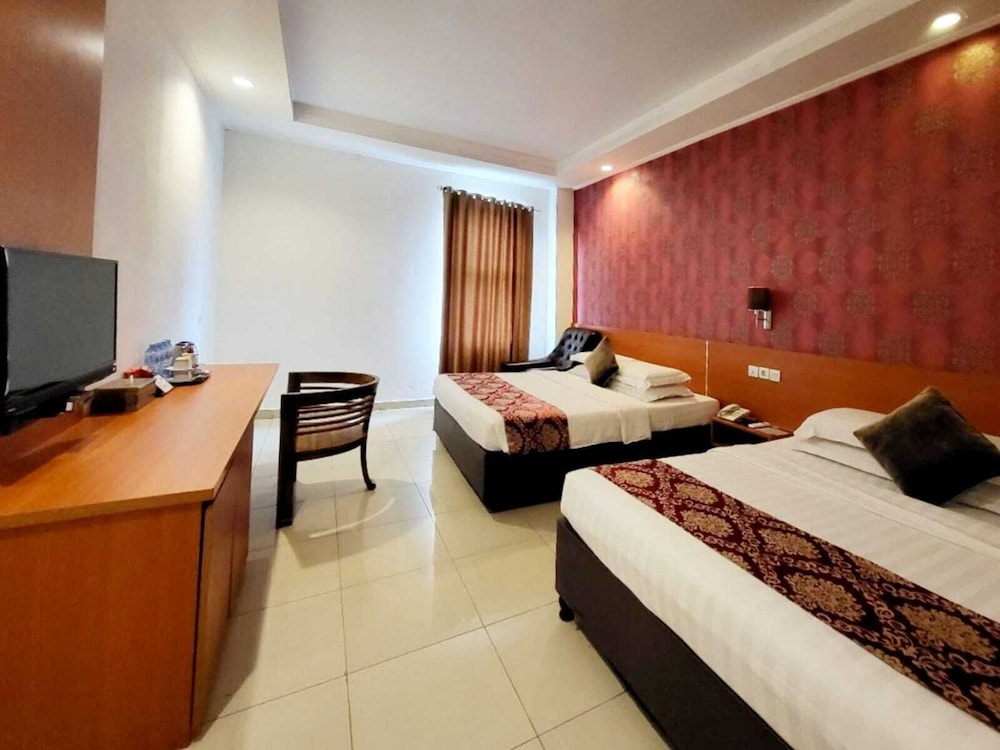 غرفة عائلية بسريرين مزدوجين، Hotel Marilyn Serpong - Tangerang Selatan 2/5