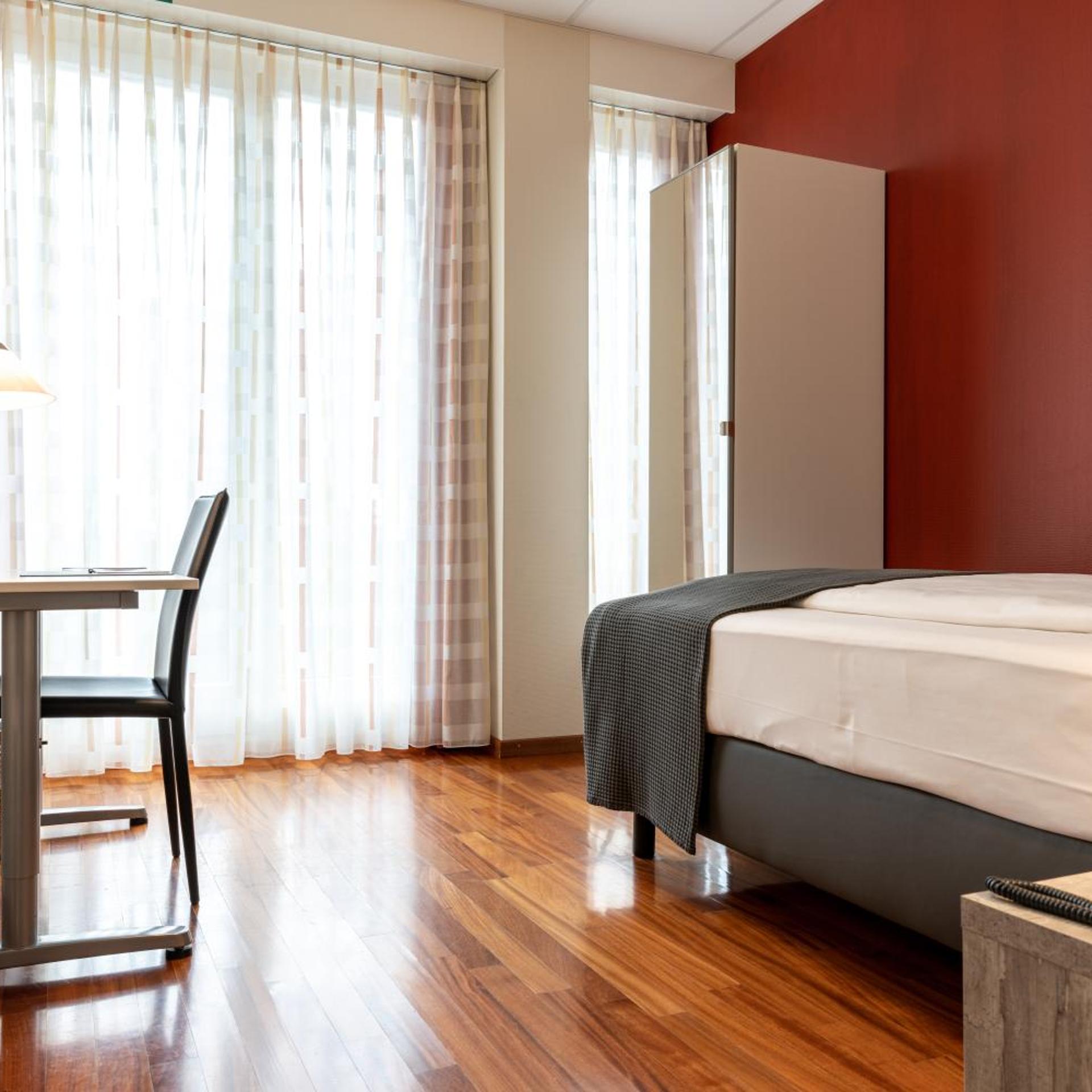 Room, Single