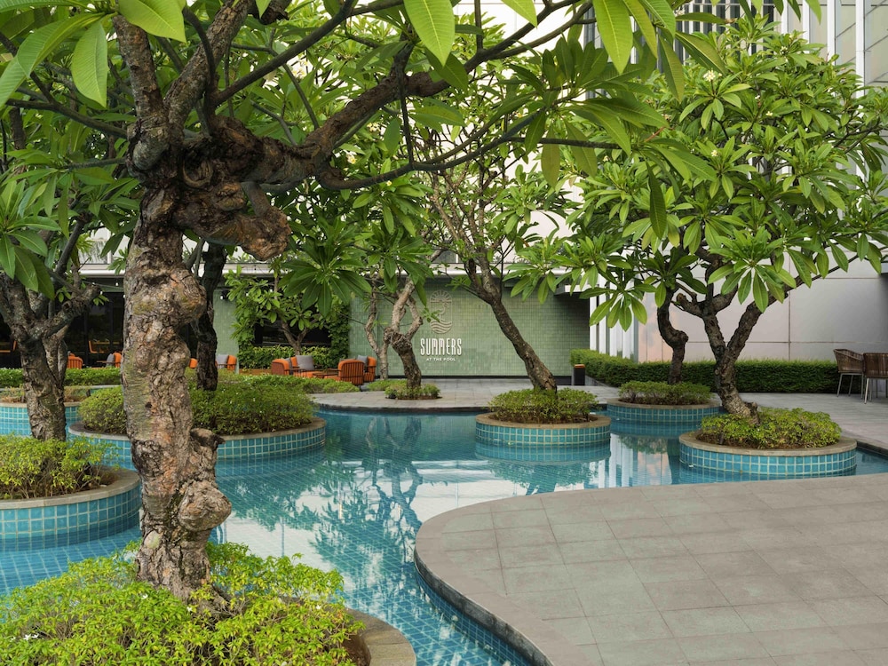 Swissotel Jakarta PIK Avenue 73/75