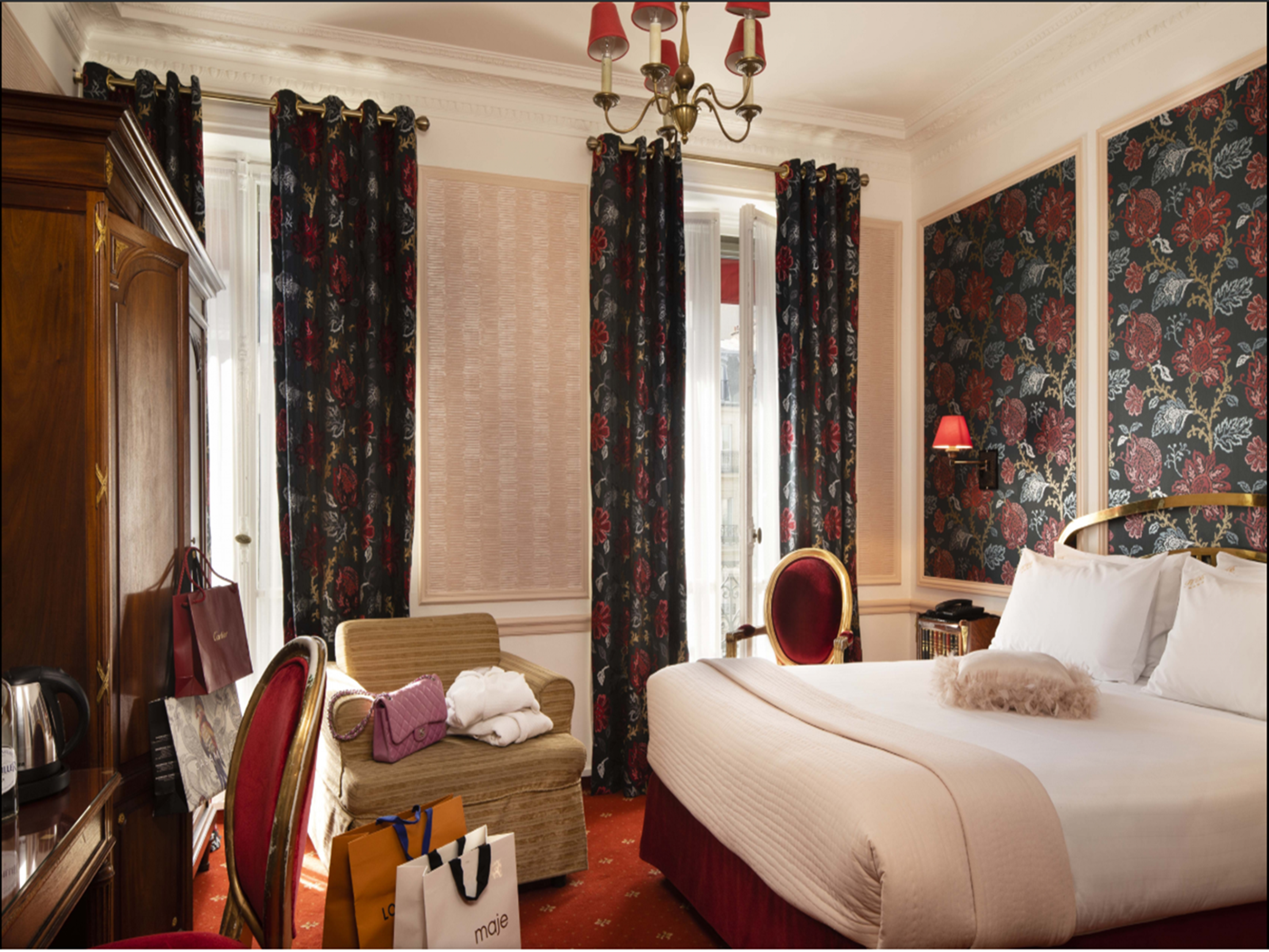Hotel Belfast 11/37