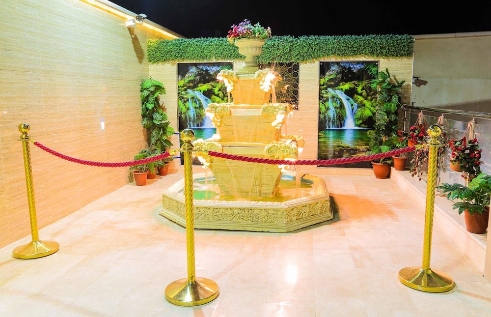 Qaser AlSultan Hotel Suites 34/42
