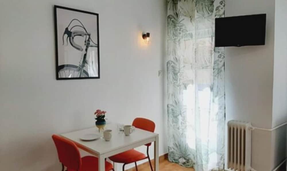 Hostal Lucia by gaiarooms 27/37