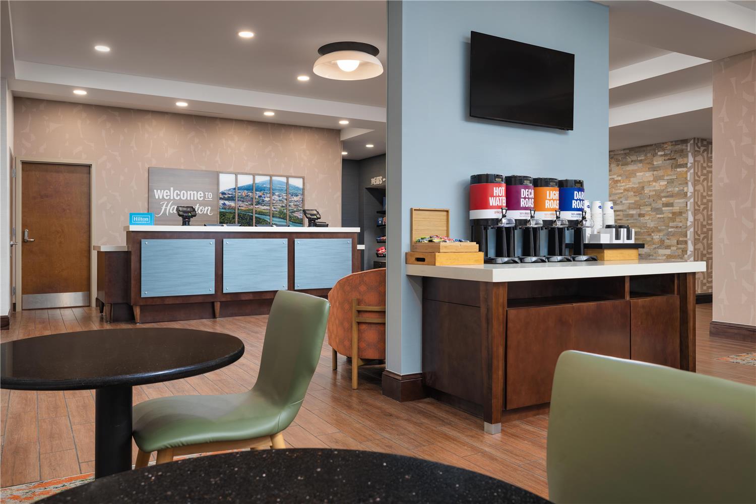 restaurant cafeteria