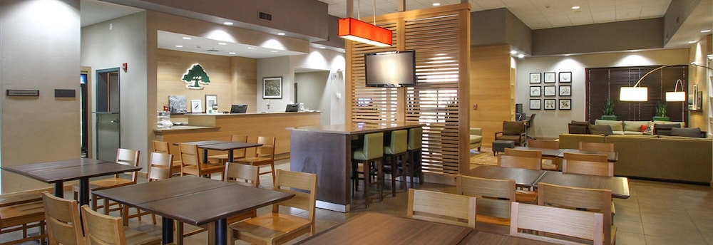 GreenTree Inn and Suites Phoenix Sky Harbor 52/65