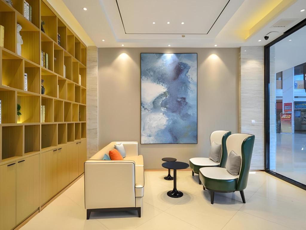 City Comfort Inn(Wuhan Caician Square Branch) 39/54