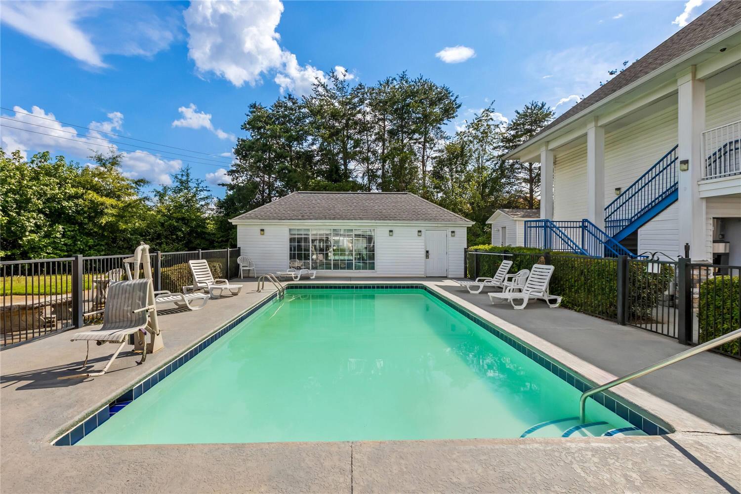 Baymont By Wyndham Forest City 34/36