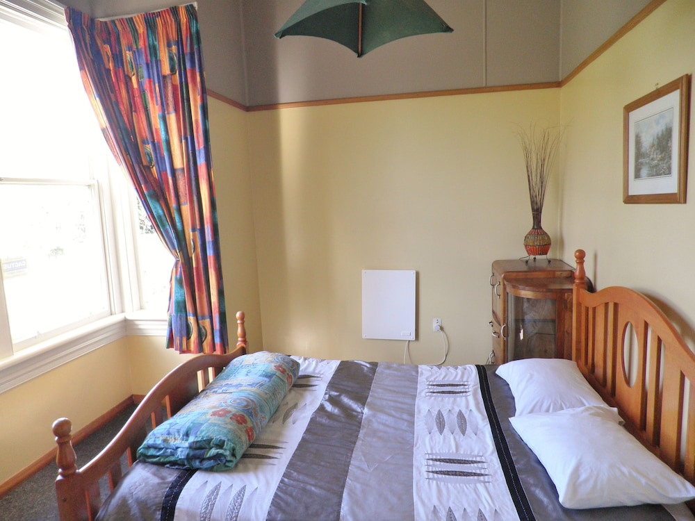 Bazil S Hostel Surf School 4/31