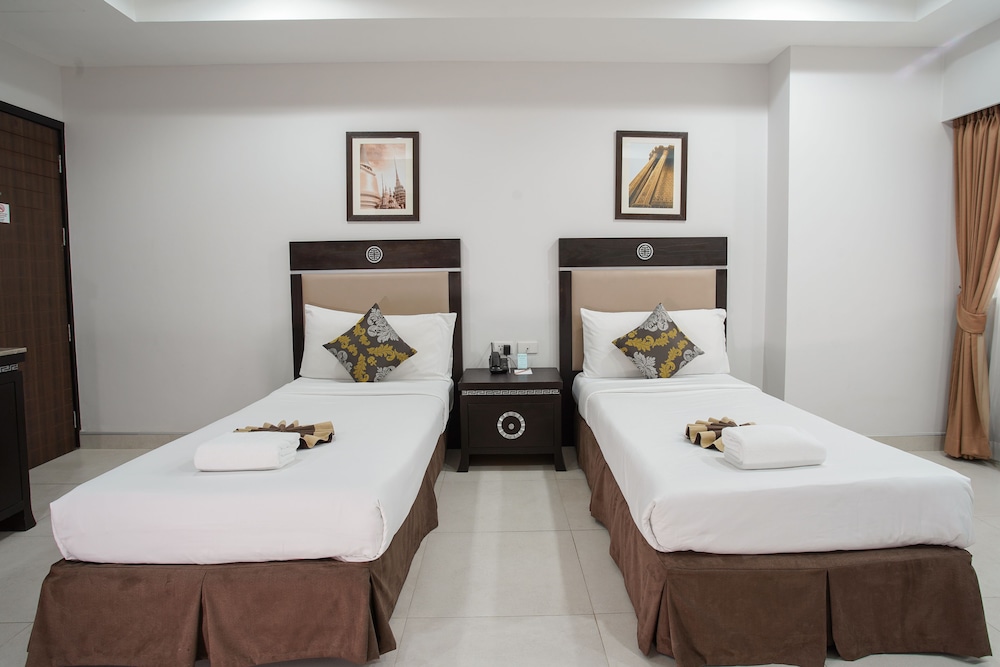 Mac Boutique Suites 37/69