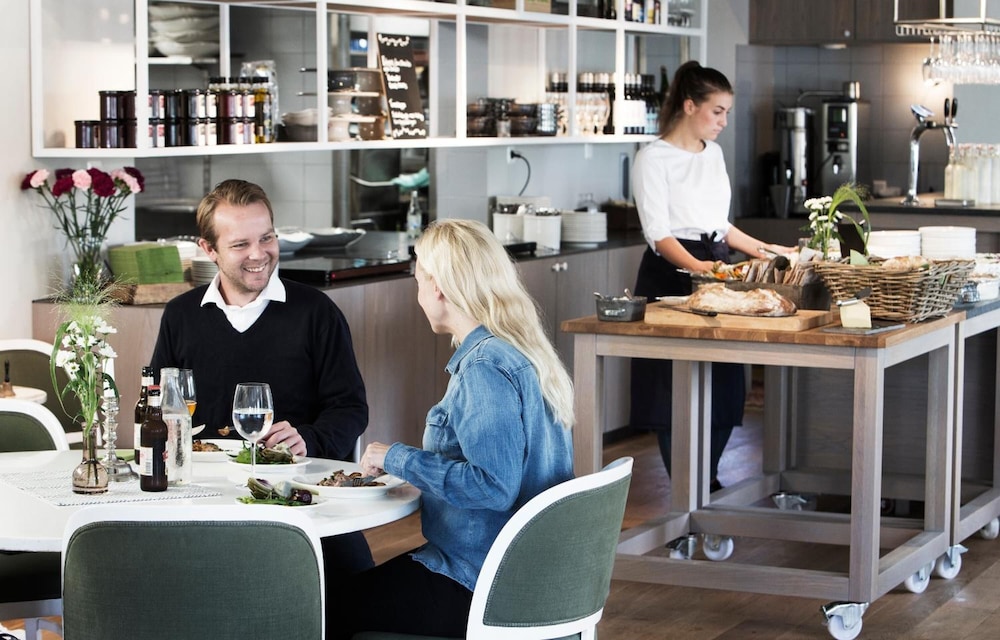Skeviks Gård 31/50