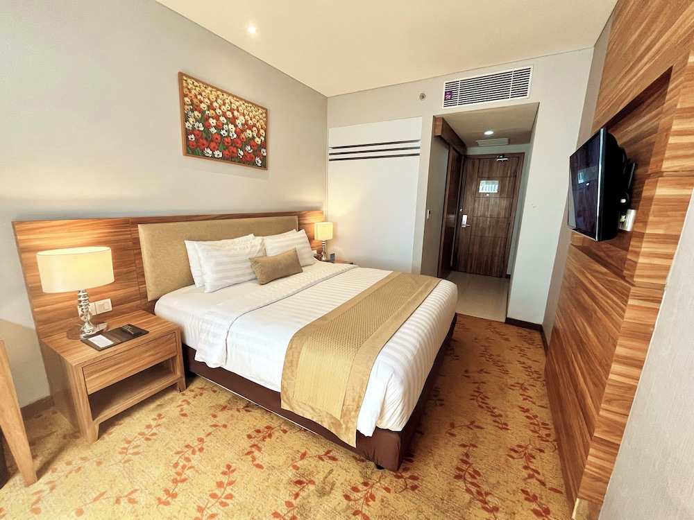Grand Serela Yogyakarta 20/65