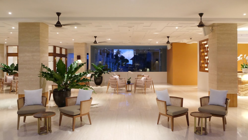 The Bandha Hotel & Suites 100/107