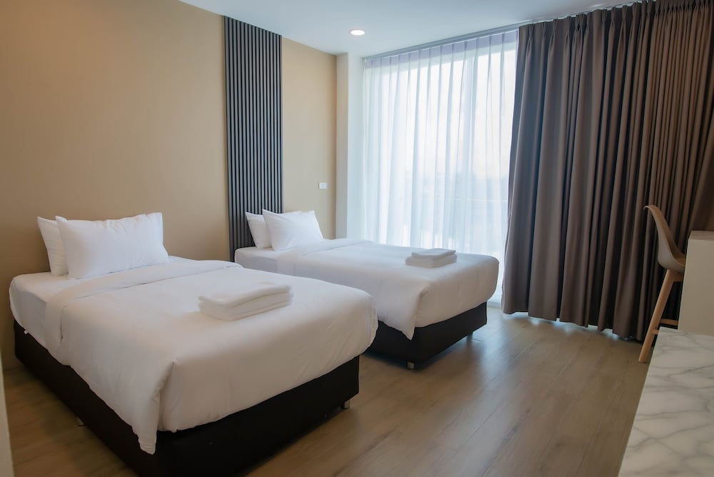 Hotel Agnes 11/25