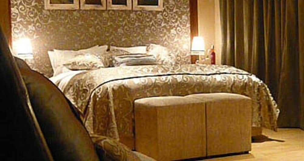 LUXURY, APARTMENT