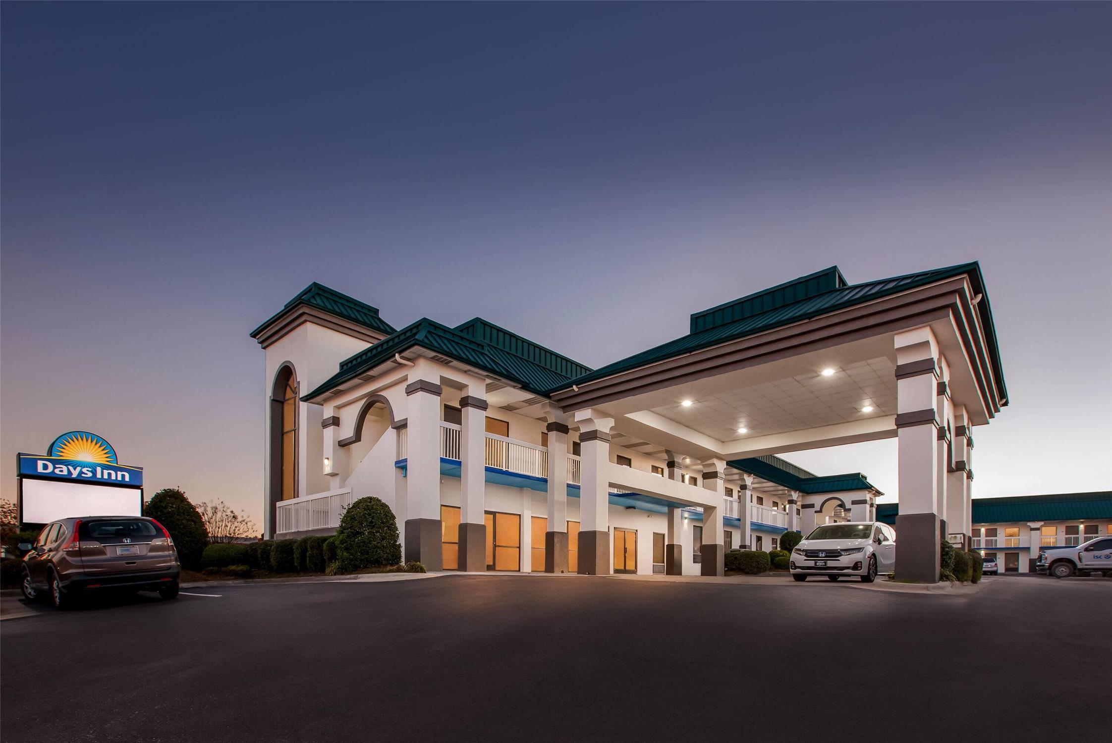 Days Inn By Wyndham Saint Pauls 2/22