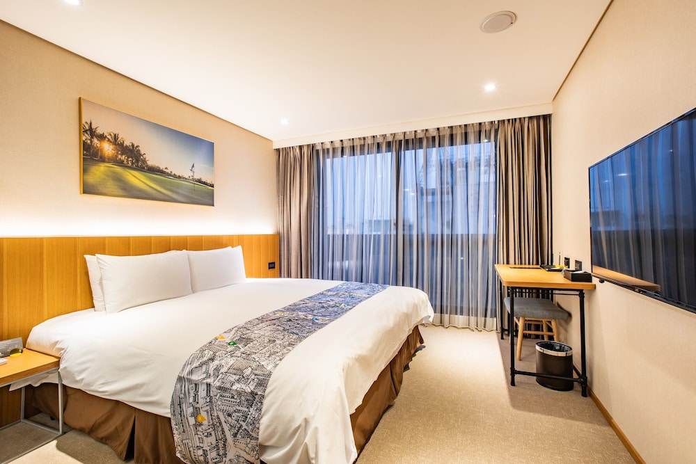 Classic, Double Bed, Balcony