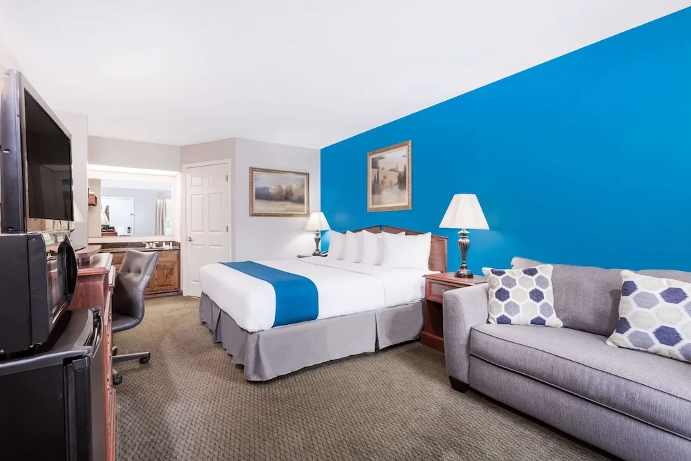 Baymont by Wyndham Duncan/Spartanburg 16/26