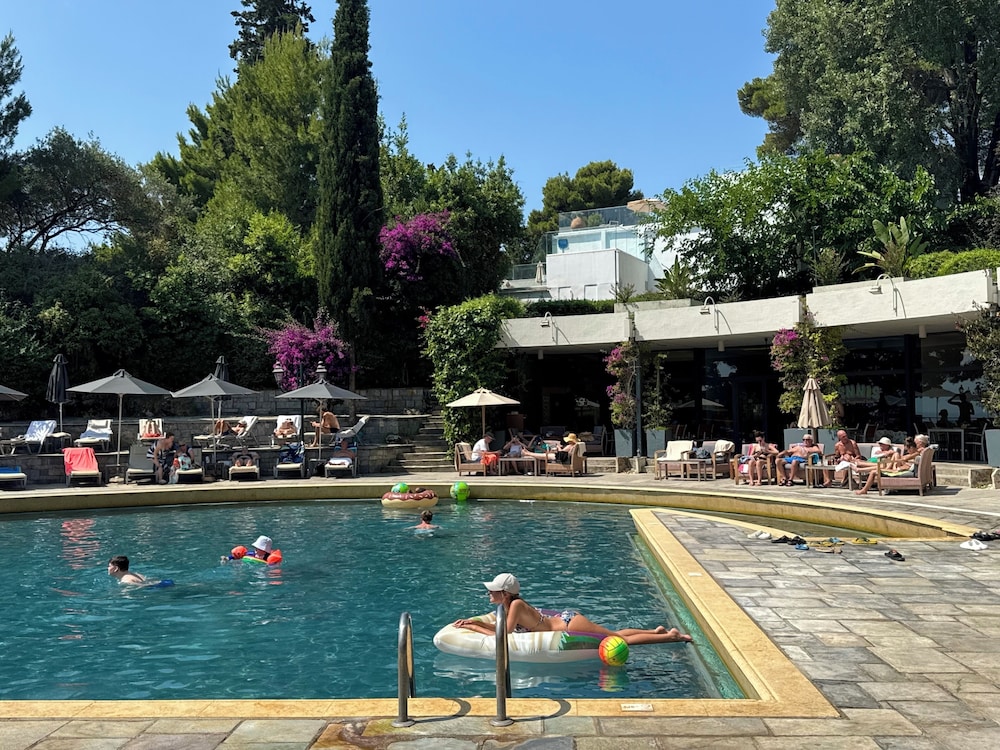 Corfu Holiday Palace 66/72