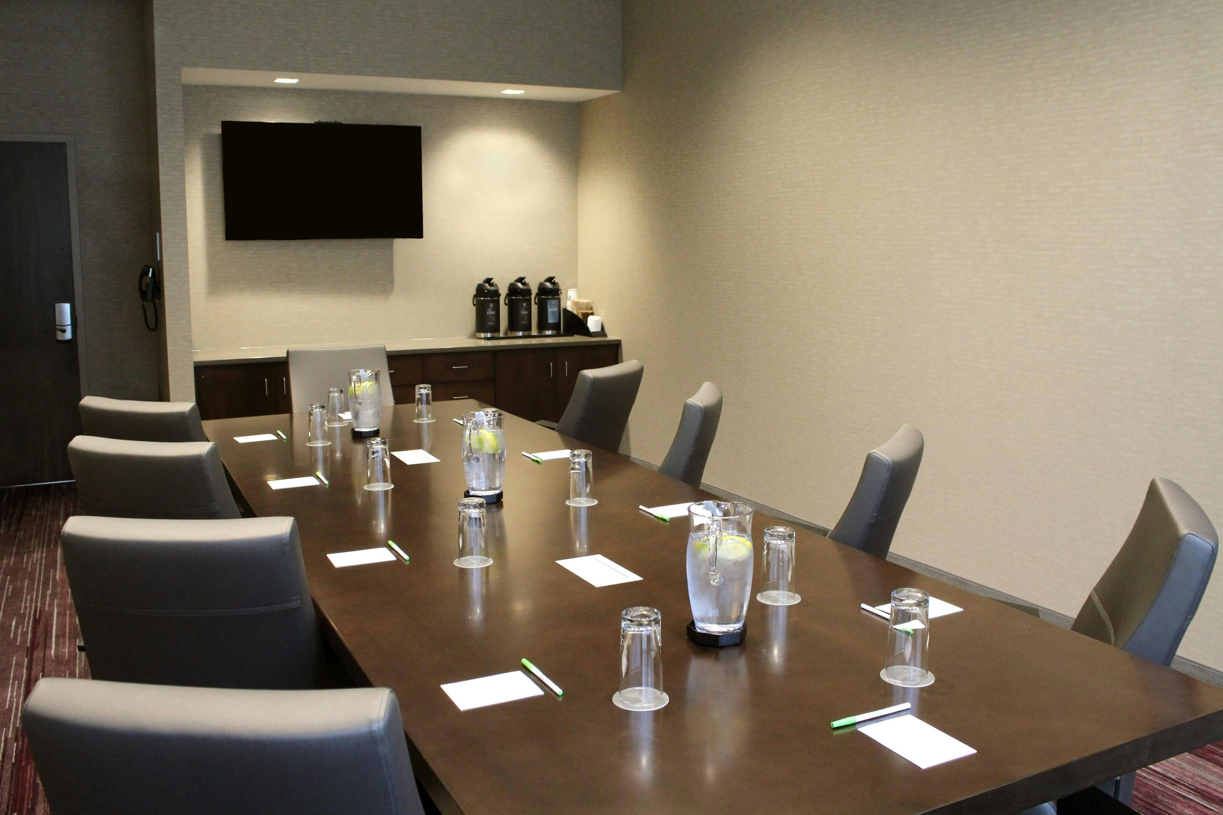 Courtyard By Marriott Albany Troy/Waterfront 8/12
