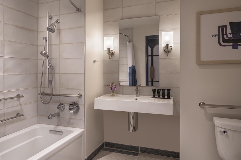 Hyatt Centric Downtown Nashville 49/50