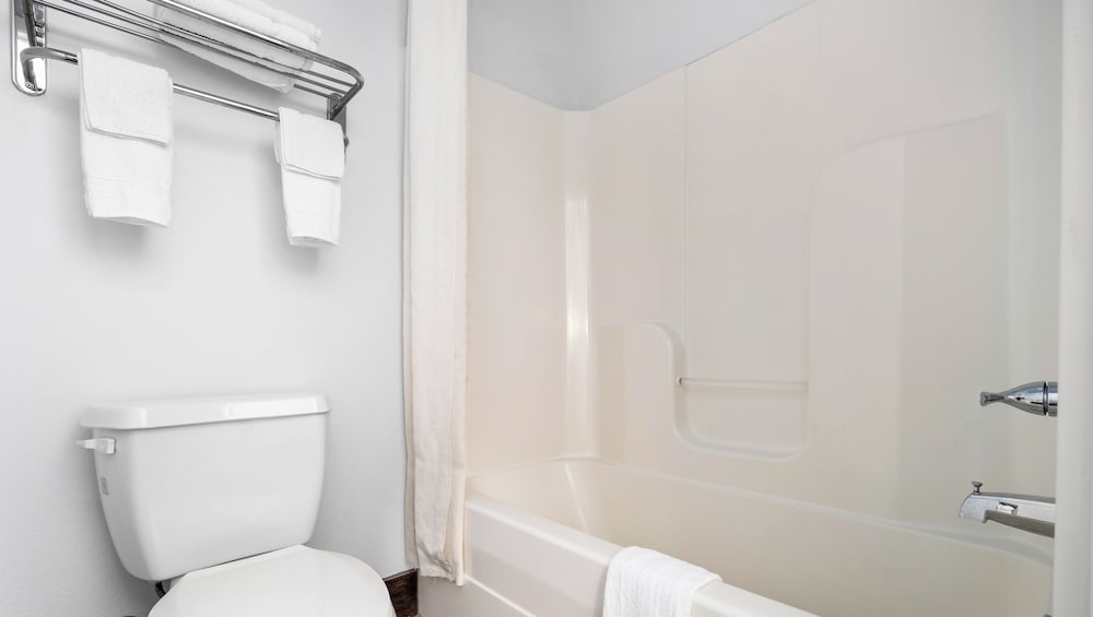 Belmont Inn and Suites 58/58