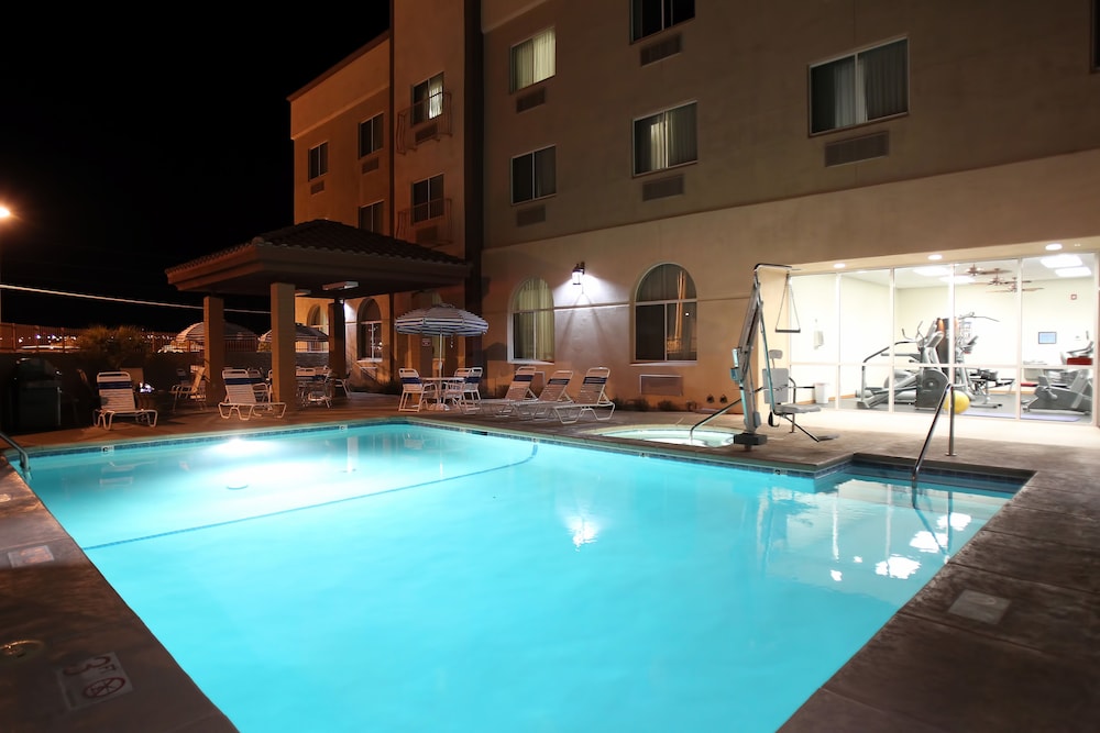 Garden Place Suites 60/61