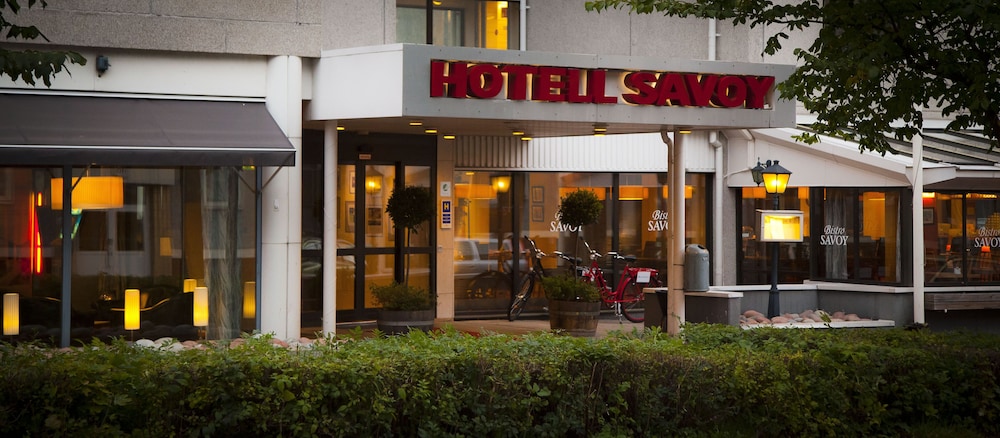 Savoy Hotel 1/36