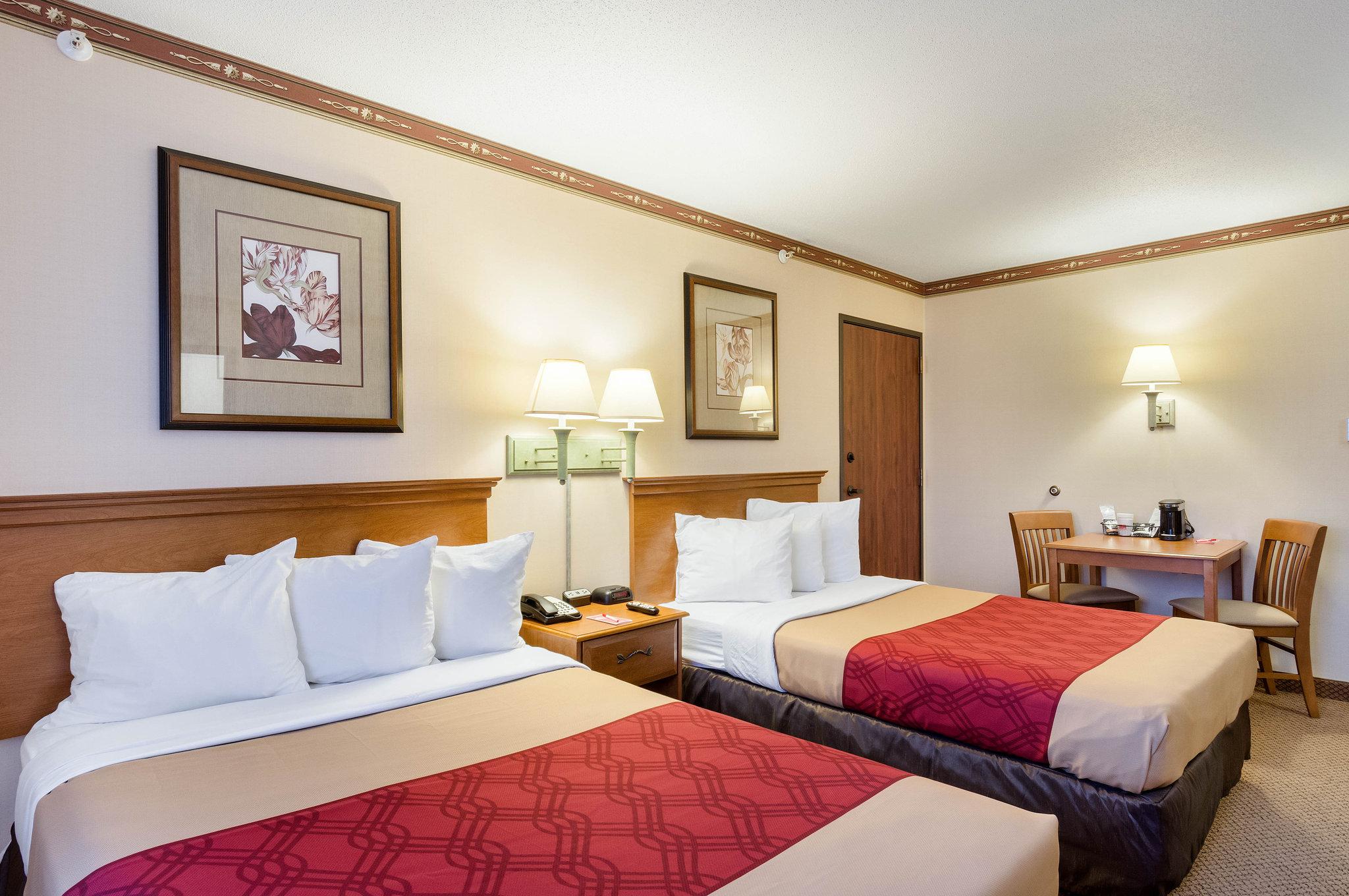 Econo Lodge 9/41