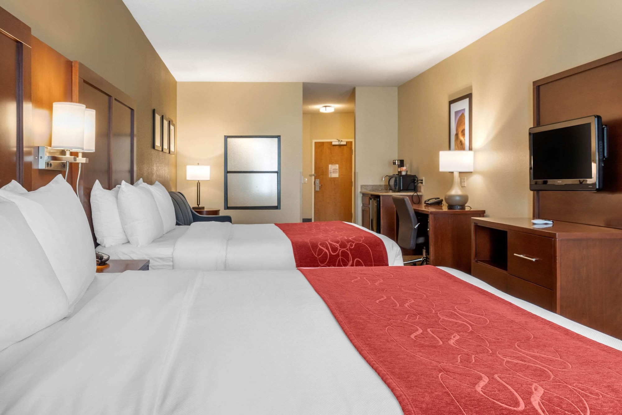Upgrade, Suite, 2 Queen Beds, Sofa, Accessible
