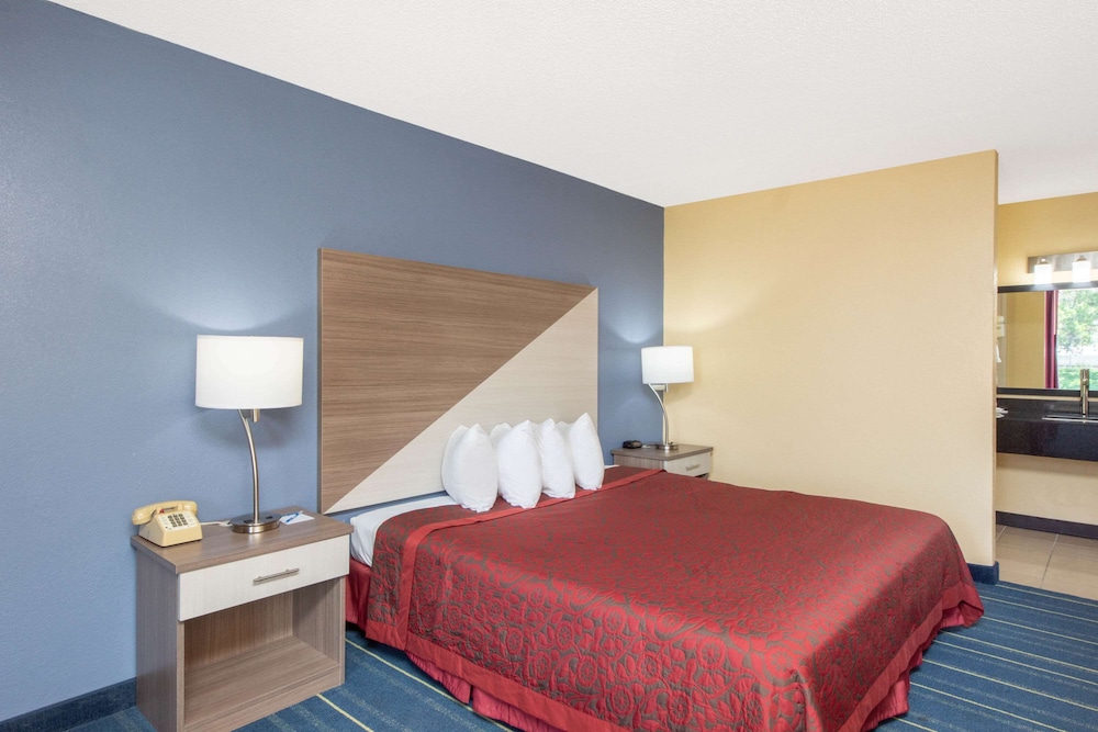 Room, King Bed, Smoking