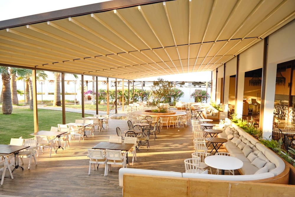 Laur Hotels Experience and Elegance 25/50
