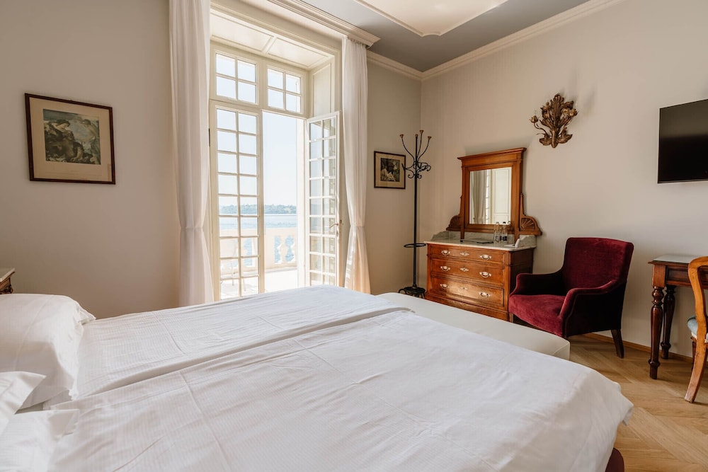 Hotel Monte Baldo and Villa Acquarone 10/49