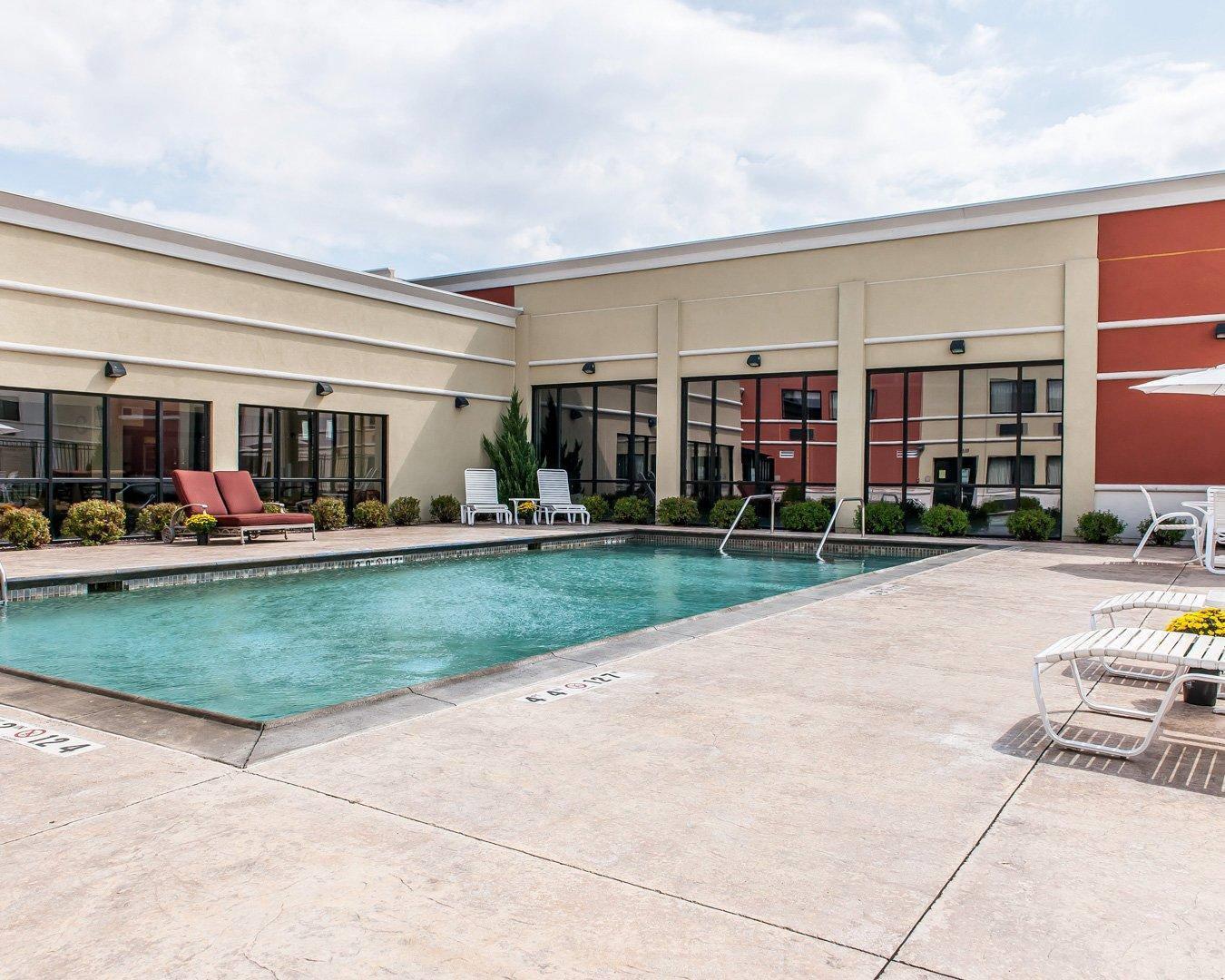 Quality Inn Suites Mattoon 38/39