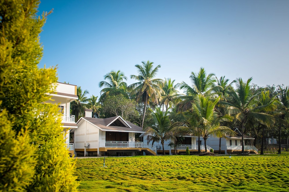Mastiff Select Terrain, Dandeli 46/55