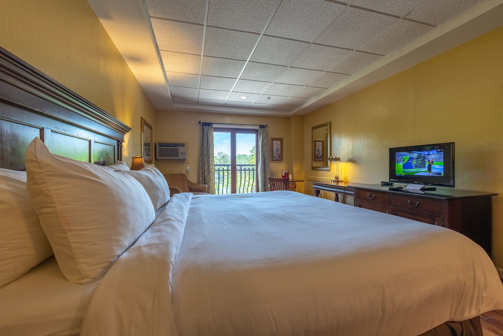 Standard, King Bed, Resident View