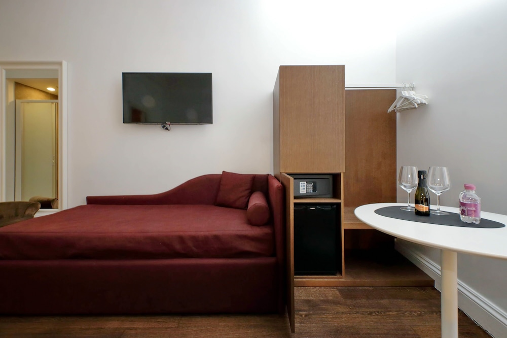 Youroom Carrozze 33/50