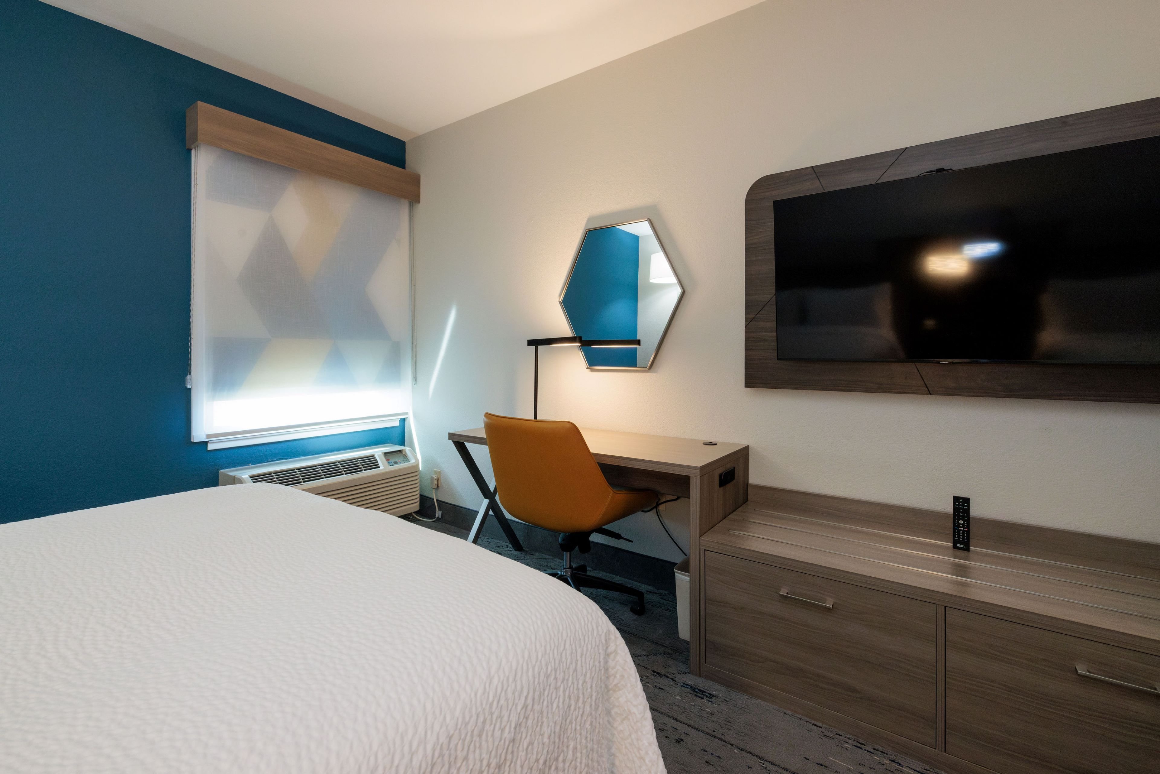 Holiday Inn Express Hotel Suites Berkeley 32/73
