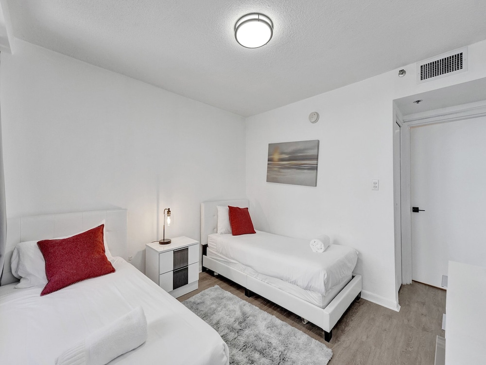 The Alexander All Suite Oceanfront Resort 41/50