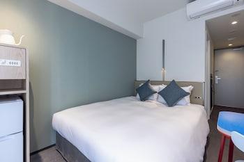 Universal, Single, Double Bed, Washing Machine