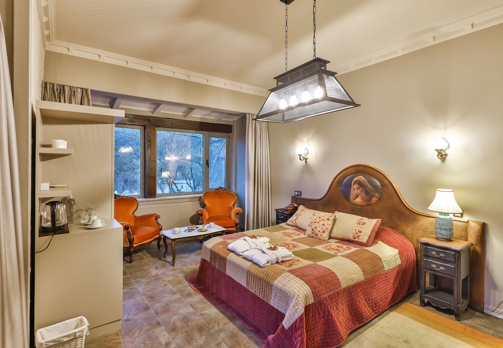DELUXE, DOUBLE BED, SEA VIEW
