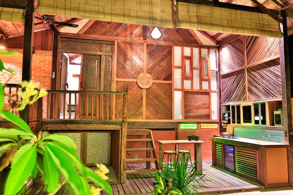 Apalagi Villas 13/50