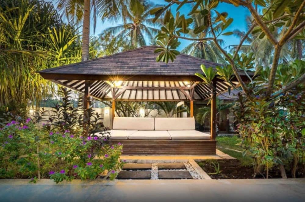 Kelapa Luxury Villas 8/80
