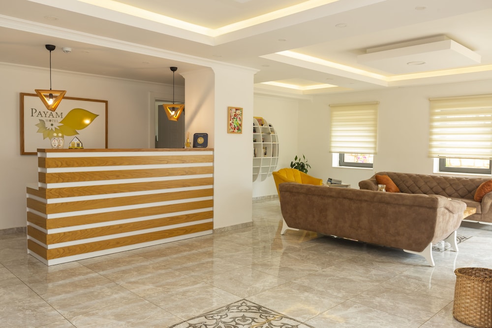 Payam Hotel 9/50